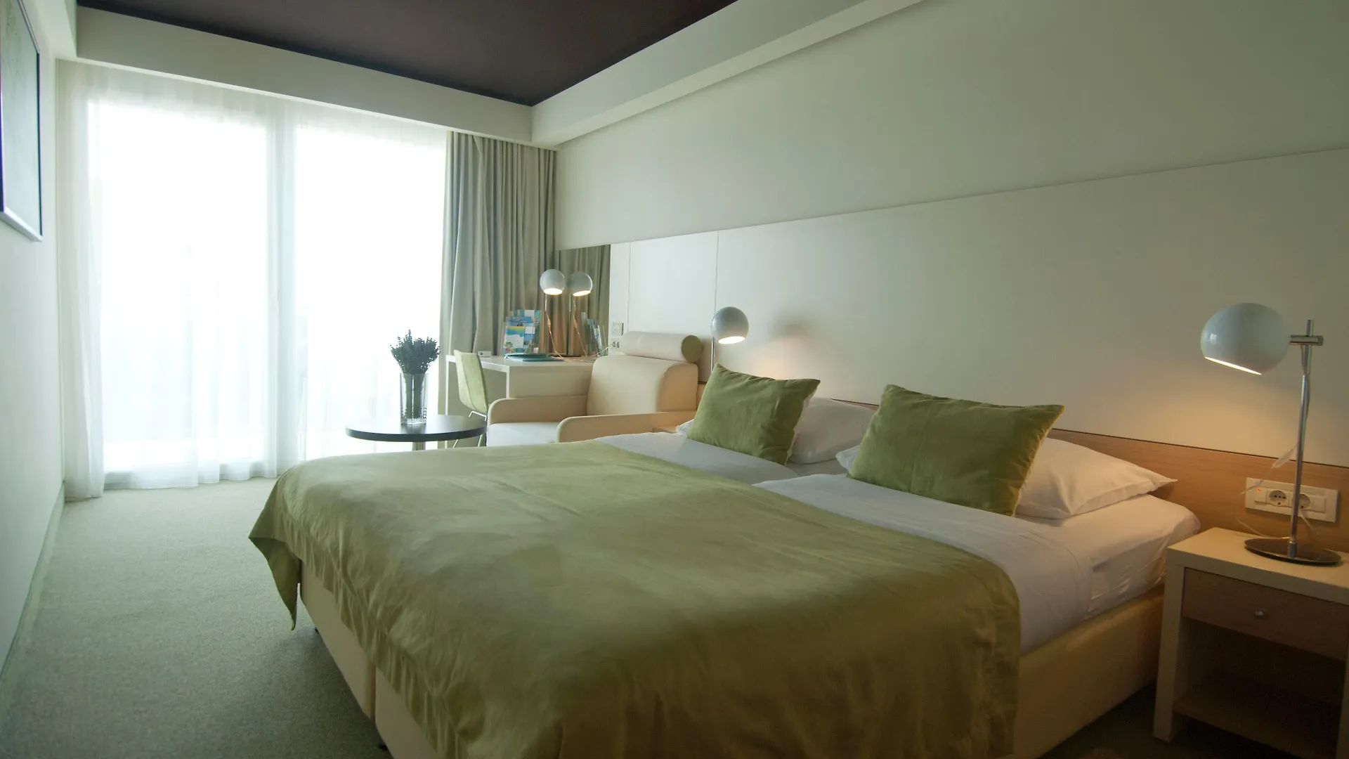Family Hotel Vespera Мали-Лошинь 4*,